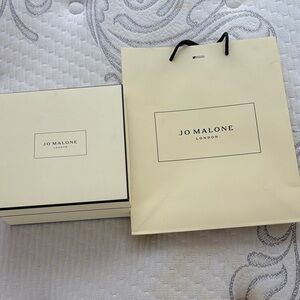 Jo Malone Cream Gift Box and Bag Set